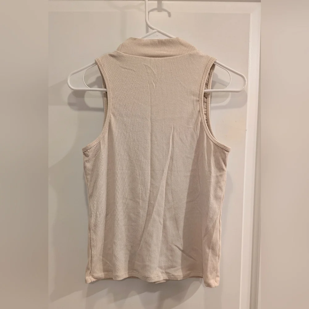 Klassy Network Cream Ribbed Tank Top - Picture 3 of 4
